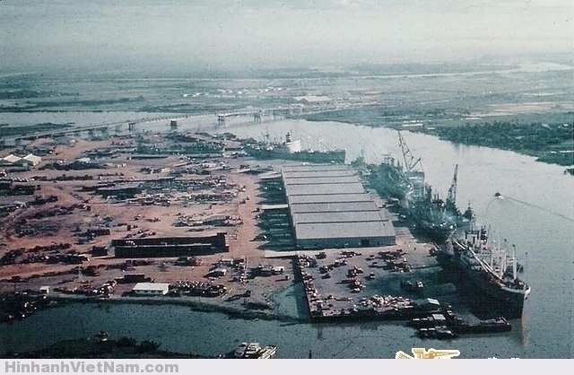 Tân Cảng SG - Aerial of ships docked in Saigon Newport