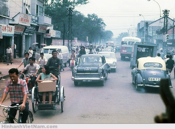 Góc Hai Bà Trưng – Hiền Vương (Võ Thị Sáu) – 1968