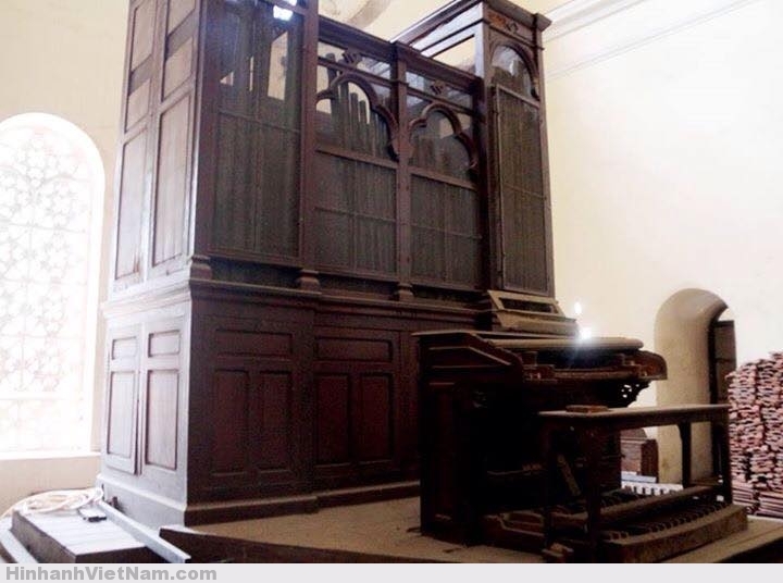 Cây đàn Organ ống cổ xưa nhất tại Nhà Thờ Đức Bà Sài Gòn