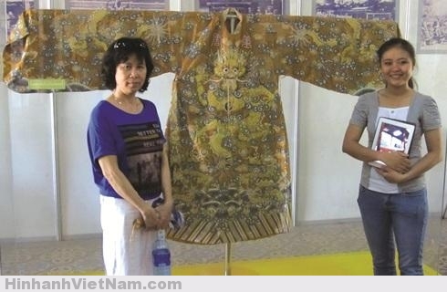 Bí ẩn áo bào của các vua nhà Nguyễn