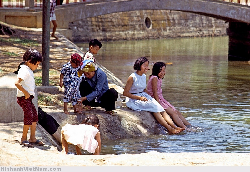 Tinh khôi nụ cười trẻ em Miền Nam Việt Nam trước năm 1975